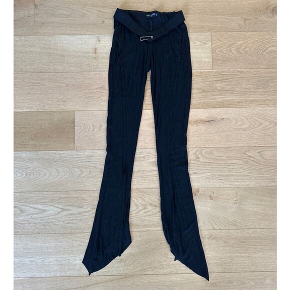 Finesse - Iva Ribbed V Waist Pants in Black - Picture 1 of 5